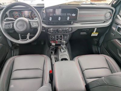 2026 Jeep Wrangler — photo 14 view