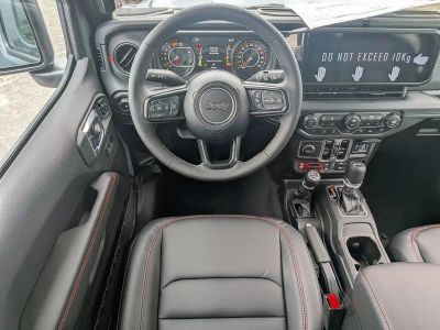 2026 Jeep Wrangler — photo 15 view