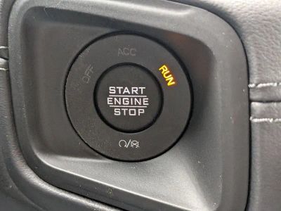 2026 Jeep Wrangler — photo 32 view