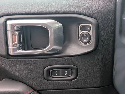 2026 Jeep Wrangler — photo 24 view