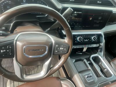 2025 GMC Sierra 3500HD — photo 14 view