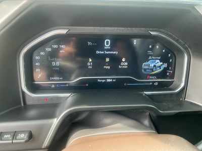 2025 GMC Sierra 3500HD — photo 10 view