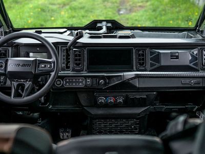 2026 Can-Am Defender MAX Limited HD11 - Photo 8