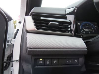 2026 Toyota CAMRY - Photo 32
