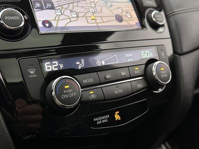2017 Nissan Rogue - Photo 22