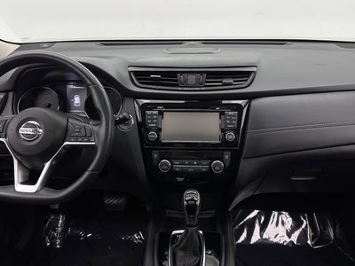 2017 Nissan Rogue - Photo 28