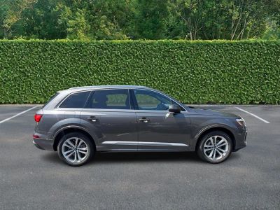 2025 Audi Q7 — side profile view
