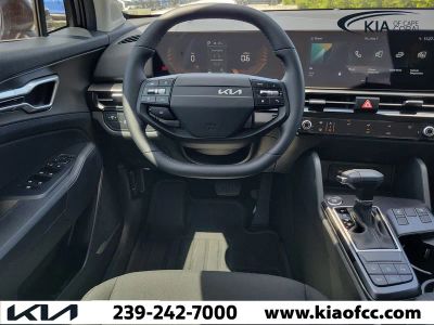 2026 Kia Sportage — photo 13 view