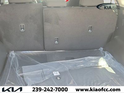 2026 Kia Sportage — photo 9 view