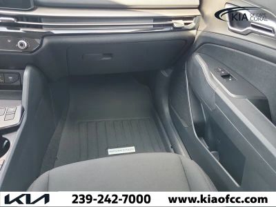 2026 Kia Sportage — photo 14 view