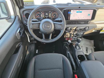 2026 Jeep Gladiator — photo 10 view
