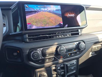 2026 Jeep Gladiator — photo 19 view