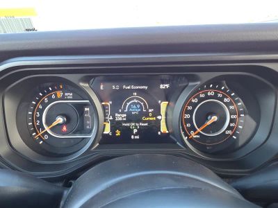 2026 Jeep Gladiator — photo 18 view