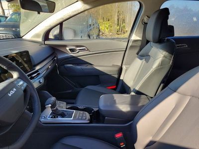 2026 Kia Sportage — photo 8 view