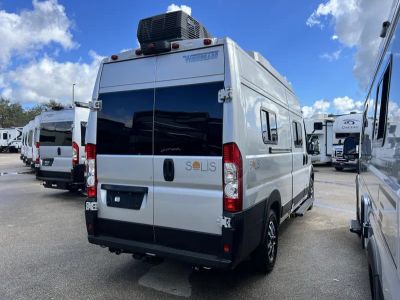 2026 Winnebago SOLIS - Photo 27