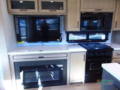 2027 Forest River RV Rockwood Signature - Photo 21