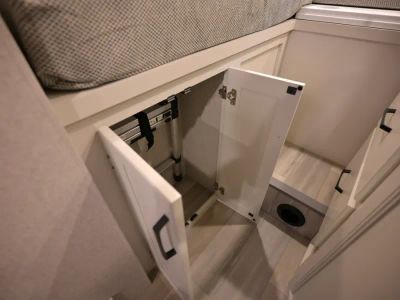 2027 Thor Motor Coach OMNI TRAIL — photo 28 view