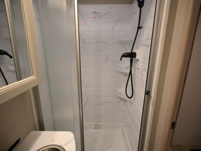 2027 Thor Motor Coach OMNI TRAIL — photo 15 view