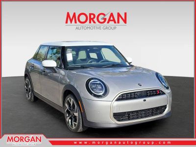 2026 MINI Hardtop 4 Door Cooper S in Silver — front three-quarter view