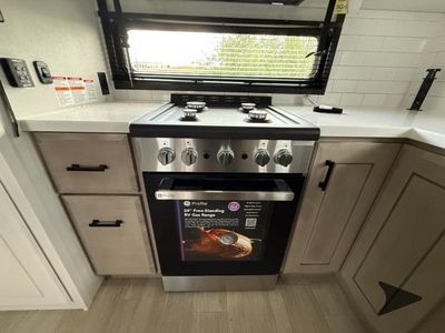 2026 Jayco Pinnacle - Photo 15