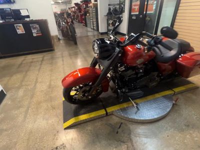 2025 Harley-Davidson FLHRXS - Road King Special - Photo 2