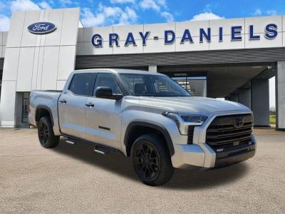 2023 Toyota Tundra - Photo 1