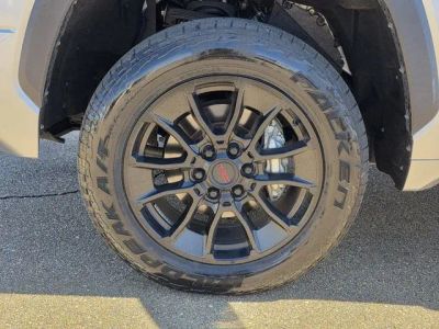 2023 Toyota Tundra - Photo 29