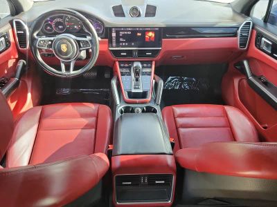 2021 Porsche Cayenne — photo 13 view