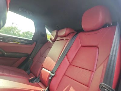 2021 Porsche Cayenne — photo 10 view