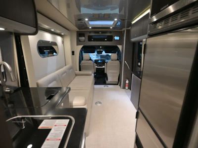 2022 Airstream ATLAS - Photo 3