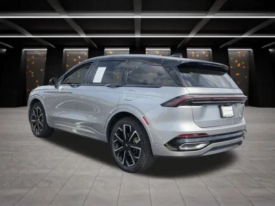 2024 Lincoln Nautilus - Photo 7