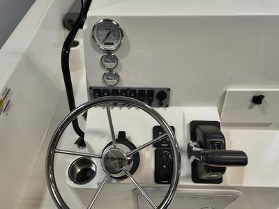 2024 Sundance DX20 CC Skiff w/Suzuki Motor - Photo 12
