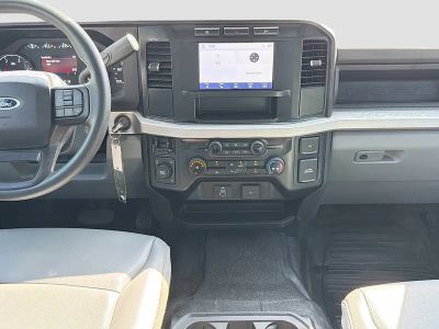 2024 Ford F-450SD — photo 19 view