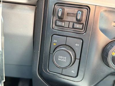 2024 Ford F-450SD — photo 28 view