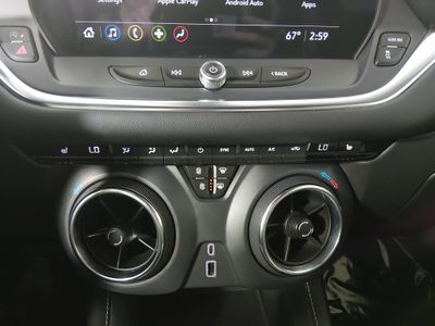 2025 Chevrolet Blazer - Photo 17