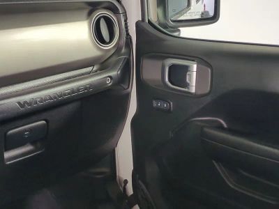 2019 Jeep Wrangler — photo 20 view