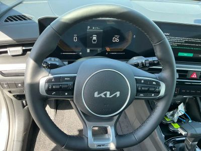 2026 Kia K5 — photo 14 view