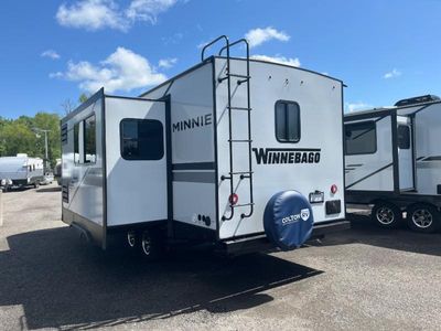 2022 Winnebago Minnie - Photo 3