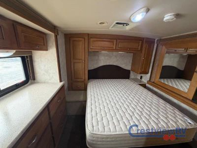 2013 Itasca Sunstar - Photo 32
