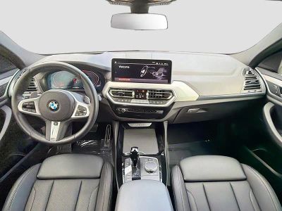 2025 BMW X4 — photo 17 view
