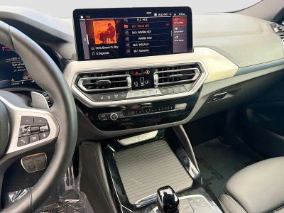 2025 BMW X4 — photo 29 view