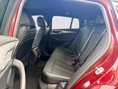 2025 BMW X4 — photo 22 view
