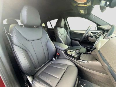 2025 BMW X4 — photo 16 view