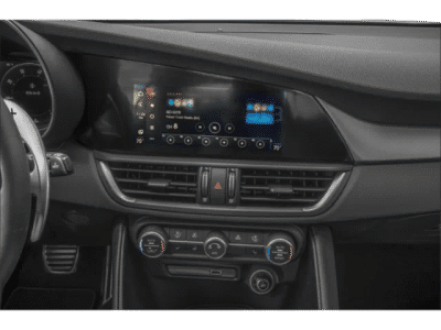 2026 Alfa Romeo Giulia — photo 7 view