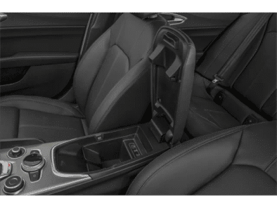 2026 Alfa Romeo Giulia — photo 11 view