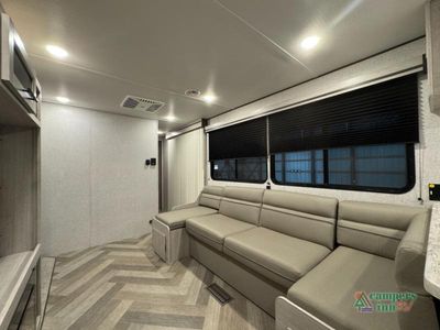 2024 CrossRoads RV Zinger - Photo 26