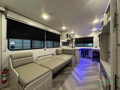 2024 CrossRoads RV Zinger - Photo 10