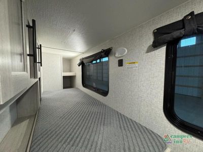 2024 CrossRoads RV Zinger - Photo 31
