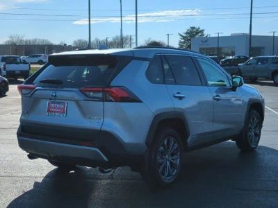 2023 Toyota RAV4 Hybrid - Photo 5