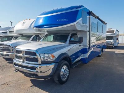 2019 Dynamax ISATA SERIES 5 — photo 32 view